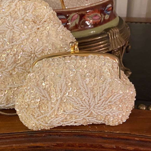 Handmade Ivory Beaded Sequins Aurora Borealis Evening Bag with Change Purse Set - Picture 3 of 13